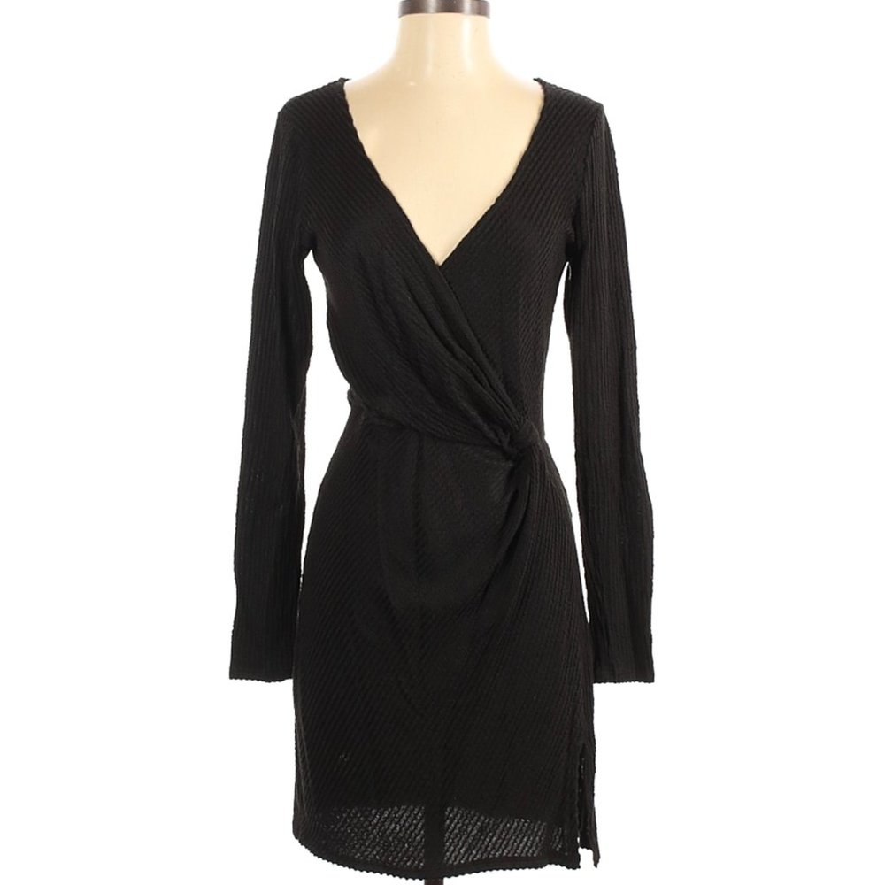 Row A V-Neck Long Sleeve Side Knot Dress